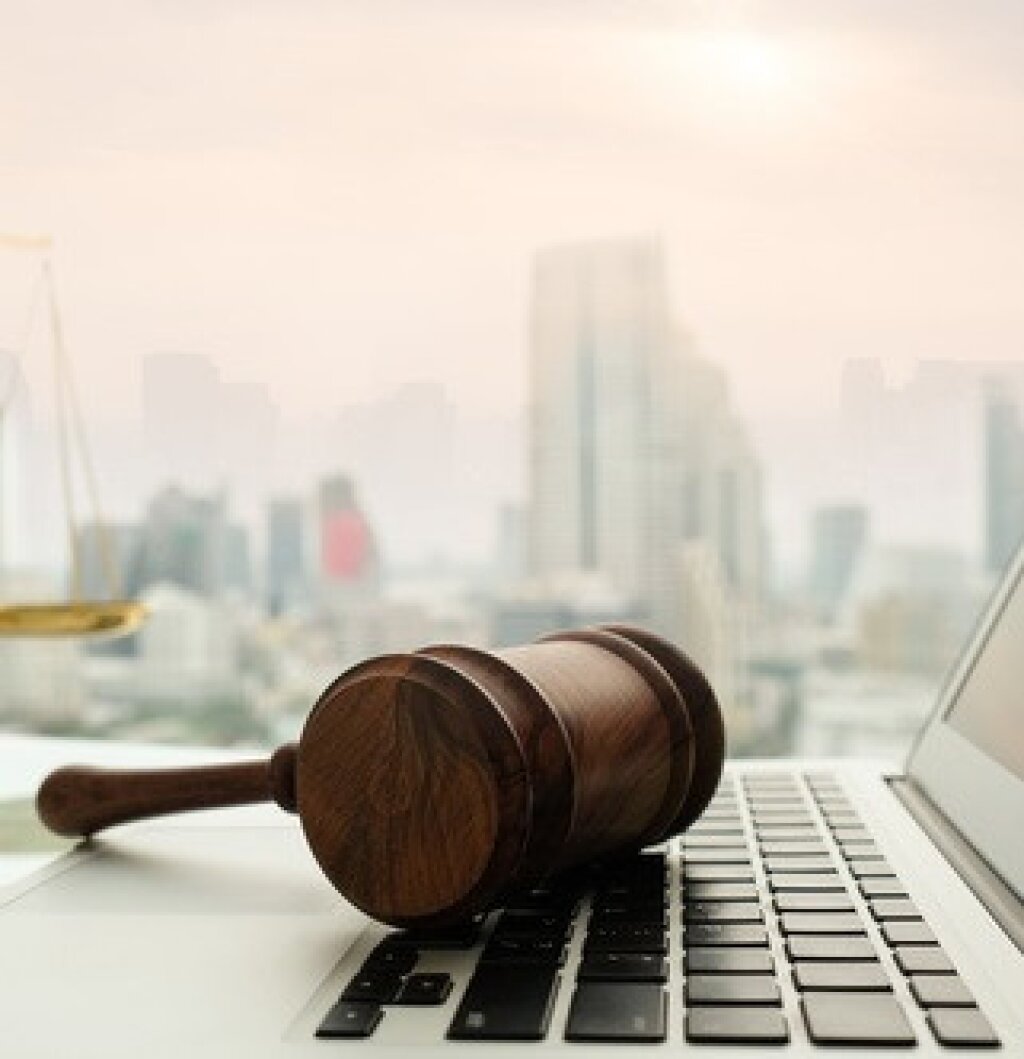 court gravel on computer.