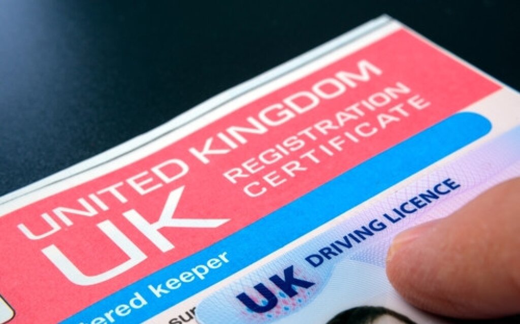 Image of a United Kingdom drivers license.
